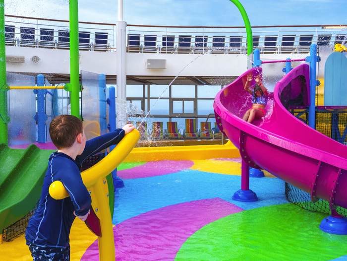Royal Caribbean International, Symphony of the Seas, Splashaway Bay 2.jpg